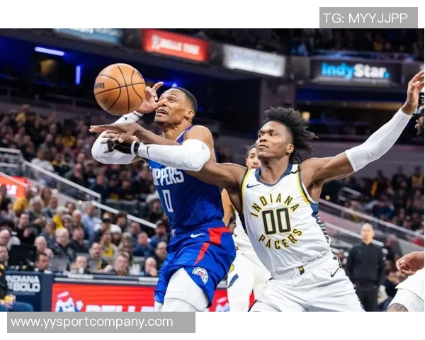 梦回巅峰时刻莱昂纳德半场狂砍21分续写20传奇生涯第2长纪录