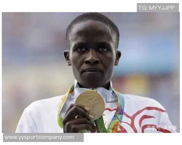 纳赛尔盛赞巴黎六冠荣耀共同庆祝历史性成就的自豪时刻